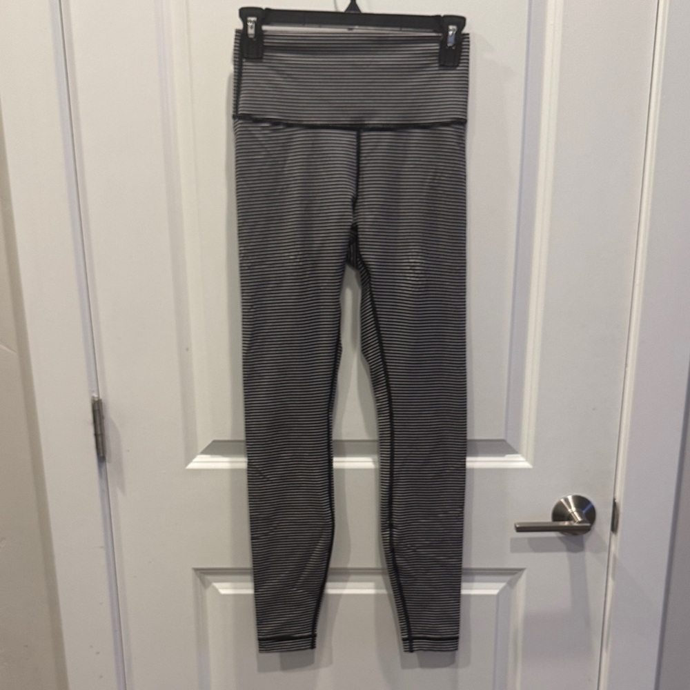 Lululemon High-Rise Leggings – Size 6